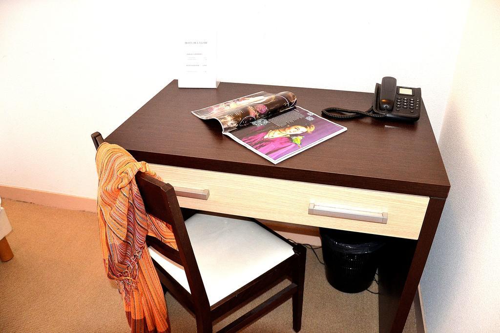 Hotel Les Benedictins Limoges Bilik gambar